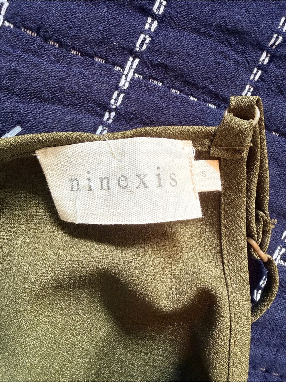 Spaghetti strap camisole - Picture 3 of 3